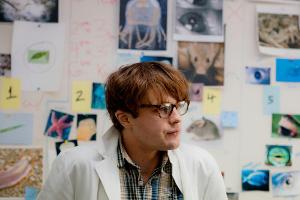 Szene aus "I Origins": Michael Pitt als Dr. Ian Gray