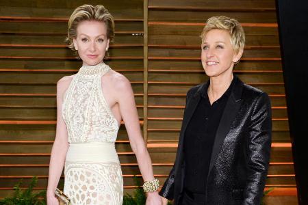 Ellen DeGeneres (r.) und ihre Frau Portia de Rossi