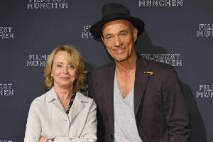 Heiner Lauterbach und Gisela Schneeberger bei der Filmpremiere von "Wir sind die Neuen" auf dem Filmfest München