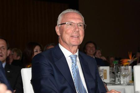 Franz Beckenbauer beim Public Viewing zur WM 2014 in einem Düsseldorfer Hotel