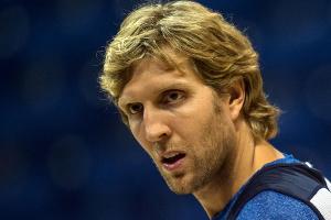 Dirk Nowitzki beim Basektball-Training in Berlin