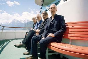 Neues Element-of-Crime-Album: Jakob Ilja (r.) und Sven Regener (2.v.r.) haben mit spot on news gesprochen