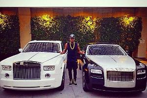 Jason Derulo mit seinen Autos der Luxus-Marke Rolls-Royce