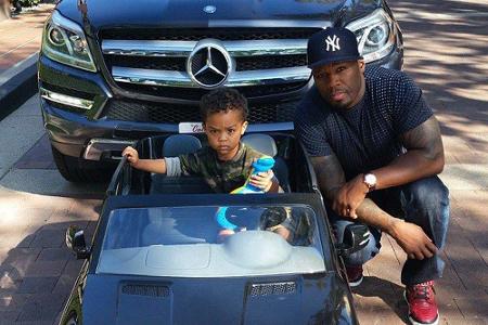 50 Cent mit Sohnemann Sire und den Mercedes ML450 SUVs