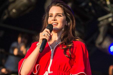 Lana Del Rey kleidet sich gerne im 50er-Jahre-Stil
