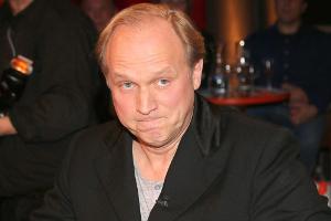 Ulrich Tukur bei der Aufzeichnung der "3nach9"-Talkshow in Bremen