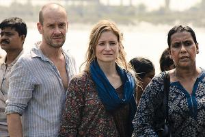 Hat sich wegen "Monsoon Baby" erstmals mit dem Thema Leihmutterschauft auseinandergesetzt: Julia Jentsch (Mitte)