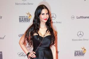 Sila Sahin langweilt sich in Dortmund. Eine Katze soll Abhilfe schaffen