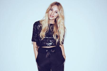 Evelyn Weigert moderiert mit Jochen Schropp die Show 