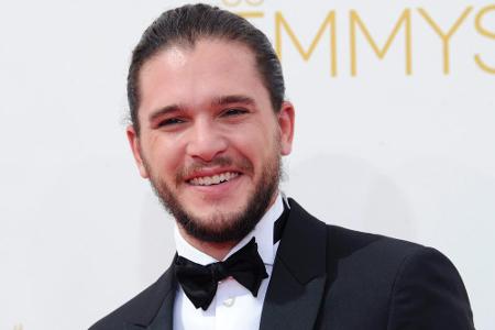 Ob Kit Harington auch beim Nacktbaden ein solches Lachen im Gesicht trägt?
