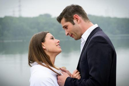 Melanie (Anna-Katharina Fecher) und Deniz (Igor Dolgatschew)