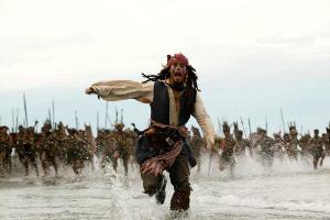Steckt wie gewöhnlich in Schwierigkeiten: Captain Jack Sparrow (Johnny Depp)