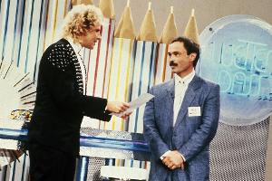 Wetten, dass Thomas Rautenberg (alias "Titanic"- Redakteur Bernd Fritz) Buntstifte am Geschmack erkennen kann? Jürgen Prochn...