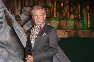 Gandalf-Darsteller Ian McKellen bei der "Hobbit"-Premiere in London