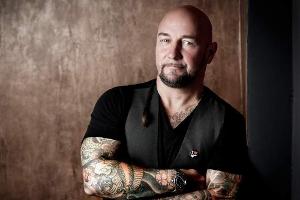 Daniel Krause ist nicht nur Buchautor, sondern auch durch seine Rolle in "Berlin - Tag & Nacht" bekannt.