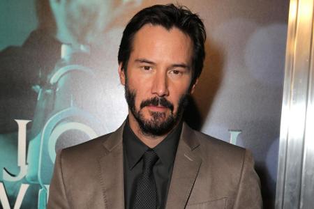 Keanu Reeves stand 20 Minuten im Regen