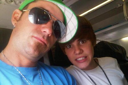 Dynamisches Skandal-Duo: Justin Bieber (re.) und sein Vater Jeremy