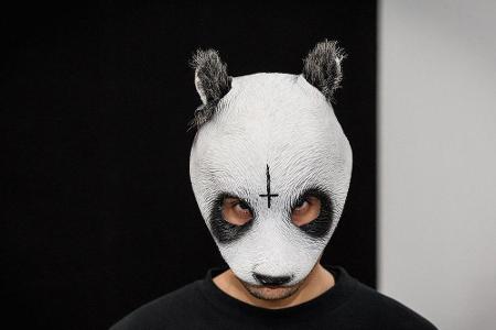 Nicht ohne meine Panda-Maske: Cro