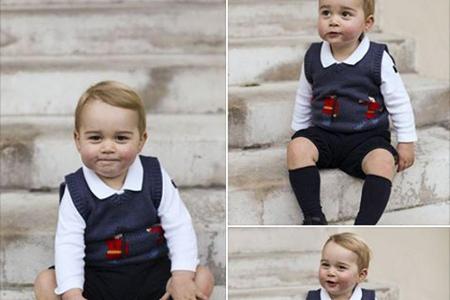 Der kleine Prinz George auf den Stufen des Kensington Palastes