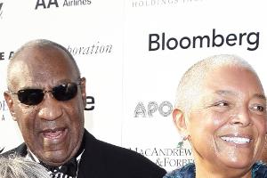 Bill Cosby mit seiner Frau Camille bei einer Veranstaltung in New York 2009
