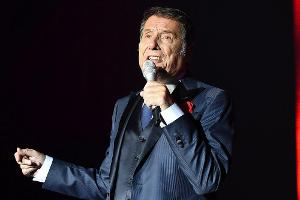 Im November stand Udo Jürgens noch auf der Bühne und performte auf seiner "Mitten im Leben"-Tour