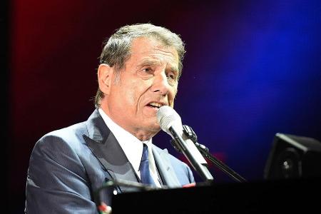 Selbst wenn Udo Jürgens auf der Bühne sang, war Billy Todzo als Percussionist dabei