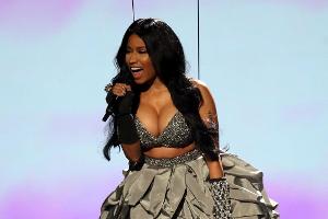 Ein Auftritt ohne tiefere Einblicke: Nicki Minaj bei den MTV European Music Awards