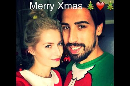 Lena Gercke und Sami Khedira lassen es an Weihnachten outfit-technisch krachen
