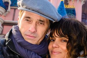 Das Ehepaar Halle Berry und Olivier Martinez macht einen Ausflug ins Disneyland Paris