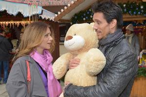 David versucht sein Verhalten gegenüber Emily wieder gut zu machen