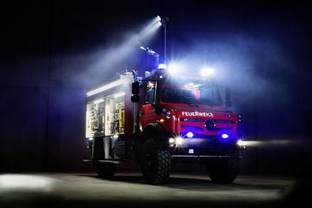 Mercedes Sonderfahrzeuge RETTmobil 2017