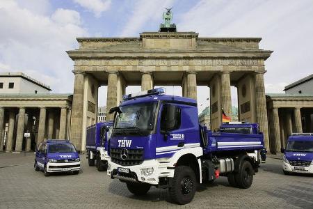 Mercedes Sonderfahrzeuge RETTmobil 2017