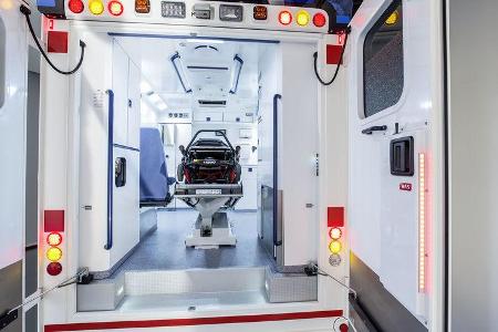 Mercedes Sonderfahrzeuge RETTmobil 2017