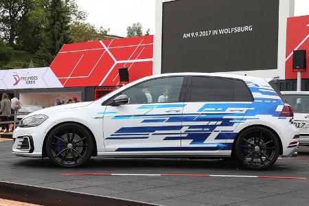 VW Golf GTE Performance Concept