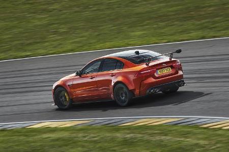 Jaguar XE SV Project 8, SVO, Power-Limousine