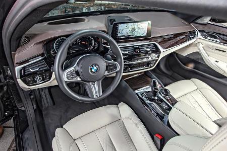 BMW 540i xDrive, Cockpit