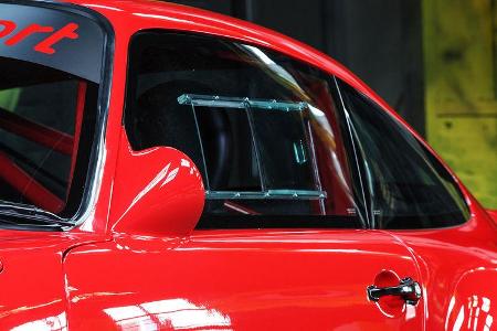 04/2017 DP Motorsport Porsche 911 RS 3.5 Red Evolution