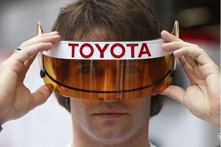 Timo Glock probte derweil für seine Rolle in Star Wars Teil sieben.