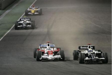 Jarno Trulli stahl zunächst Nico Rosberg die Show - musste sich dann aber doch sowohl dem Williams-Mann ...