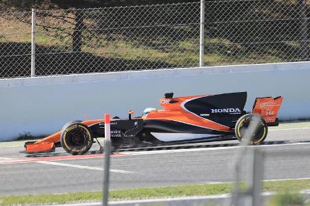 McLaren-Honda MCL32 - Filmtag - Circuit de Barcelona-Catalunya - F1 2017 - 26.2.2017