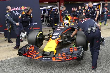 Daniel Ricciardo - Red Bull - Formel 1 - Test - Barcelona - 1. März 2017