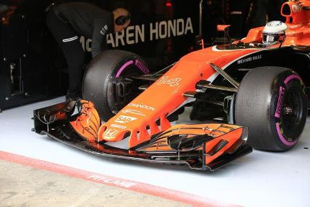 Fernando Alonso - McLaren - Formel 1 - Test - Barcelona - 8. März 2017