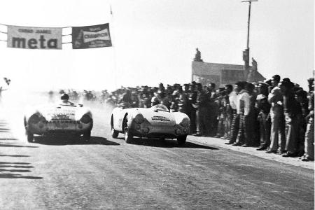 Bei der fünften und letzten Carrera Panamericana 1954 siegte Hans Herrmann in der Sportwagenklasse bis 1500 ccm und holte im...
