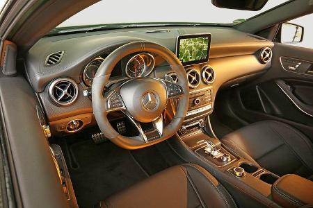 Mercedes-AMG A 45 4Matic, Cockpit