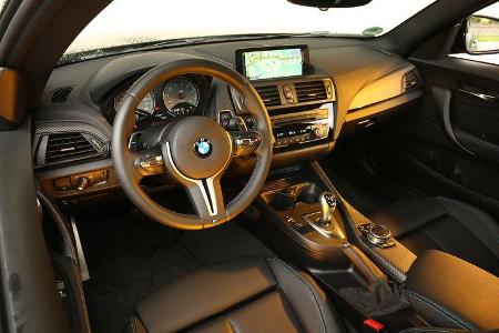 BMW M2 Coupé, Cockpit