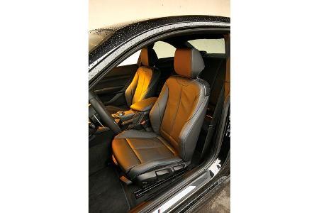 BMW M2 Coupé, Fahrersitz