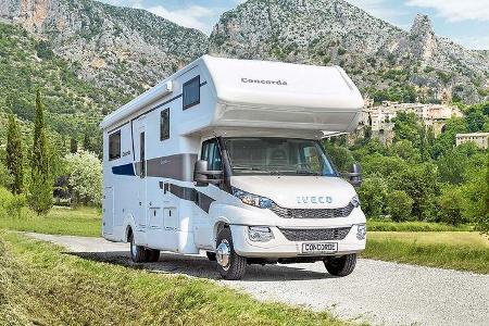 Mit einer zur Seite gedrehten Rundsitzgruppe hat der Cruiser 890 RRL auf dem Caravan-Salon Aufsehen erregt.