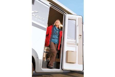 Die extrabreite Aufbautüre erleichtert den Einstieg.