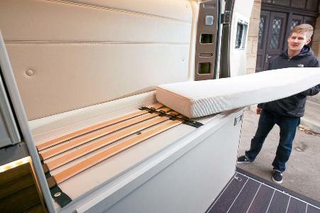 Lattenroste auch auf den Seitenkästen