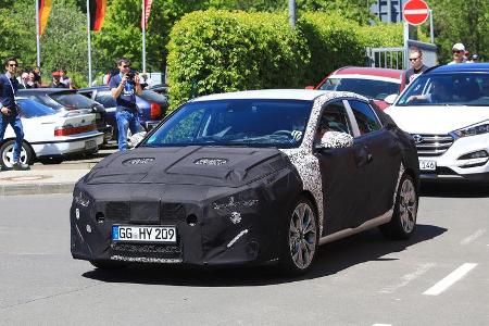 Erlkönig Hyundai i30 Fastback